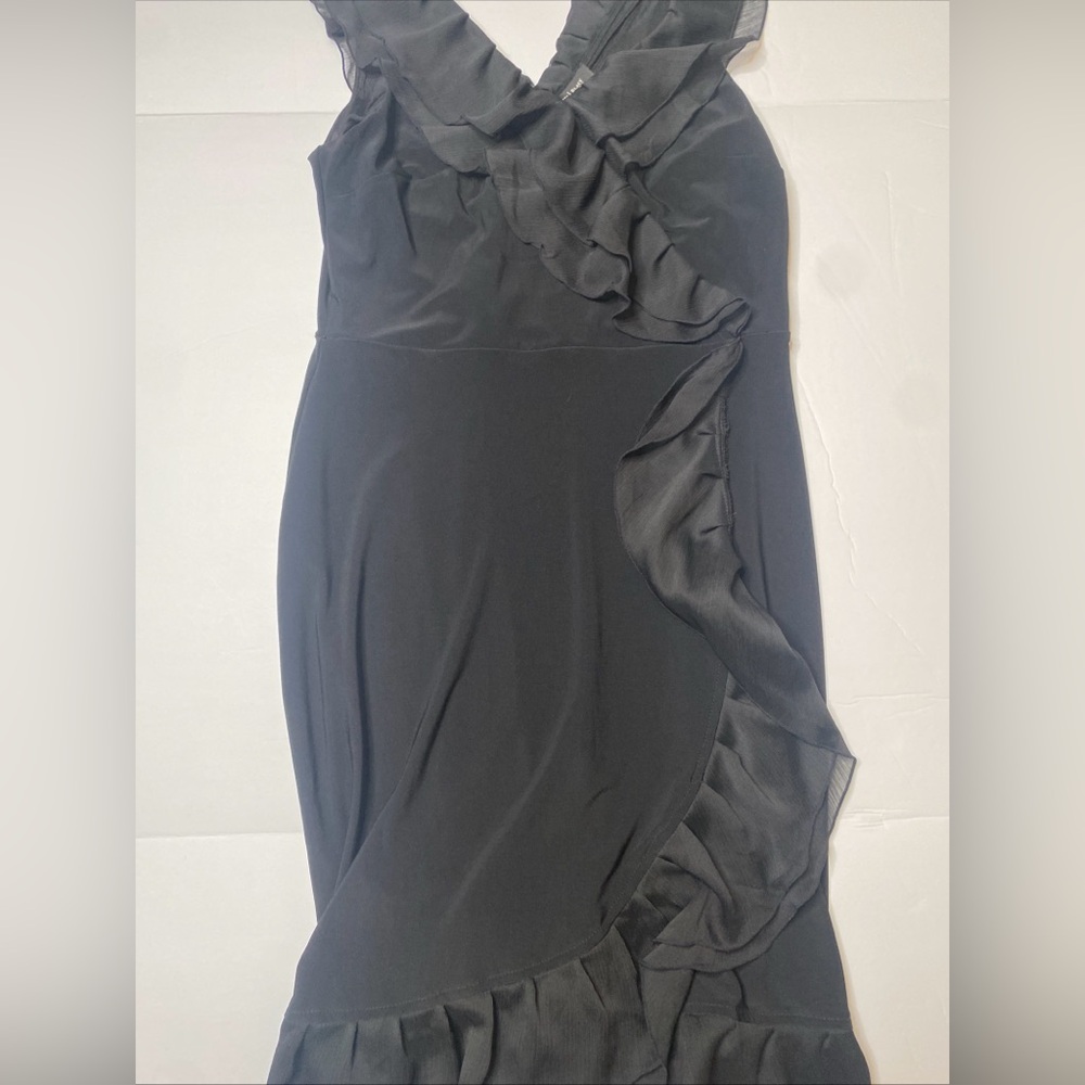 White House Black Market Dress Women’s Size 6 Black Sleeveless Ruffle NWT